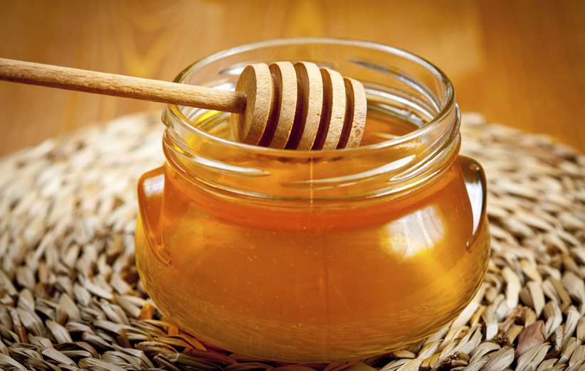 رابطه بین مصرف عسل و سطح تری گلیسیرید خون چگونه است؟