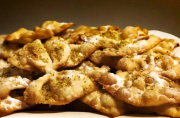 طرز تهیه گوش فیل حصیری خوشمزه با شربت عسلی طرز تهیه گوش فیل حصیری خوشمزه با شربت عسلی