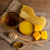 درمان سریع ترک های پوستی دوران بارداری با موم زنبور عسل