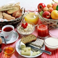 بایدها و نبایدهای خوراکی هایی که می توانیم ناشتا مصرف کنیم / آیا عسل را میتوان ناشتا مصرف کرد