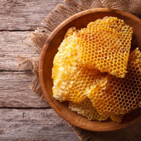 عسل موم دار بهتر است یا بدون موم ؟ شما کدام را ترجیح می دهید؟