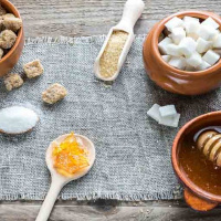 عسل یا شکر /  شما کدام را ترجیح میدهید ؟