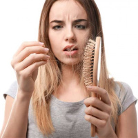 آیا می دانید کدام خوراکی ها باعث ریزش مو می شوند؟ / خوراکی های جایگزین را بشناسید