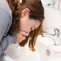 بهترین روش ها برای رفع حالت تهوع صبحگاهی برای همه افراد بویژه زنان باردار