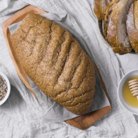 استفاده از عسل در فرمولاسیون محصولات نانوایی و تأثیر آن بر طعم و بافت