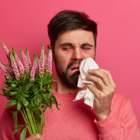 آلرژن‌های گرده گل و بررسی اثرات و راهکارهای کاهش حساسیت