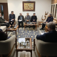 طرح حضوری مشکلات زنبورداری با وزیر و معاونان جهاد کشاورزی
