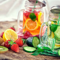 طعم دار کردن هوشمندانه آب با 8 ترکیب گیاهی