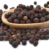 چگونه فلفل سیاه و عسل به لاغری کمک میکند؟