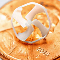 کوچک ترین ربات پرنده جهان با الهام از زنبور عسل